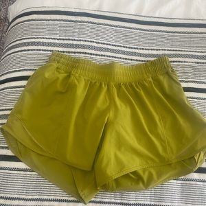 Lululemon shorts size 6